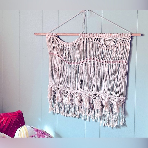 NEW:Shabby_Chic Handwoven Wavy Textured Macramé Wall Decor: Tapestry Knotted Art - Picture 5 of 16